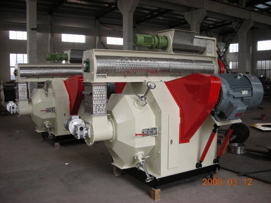 Περιβάλλον μηχανή HKJ35J 500 - 800 Kg/h ξύλινη σβόλων βιομαζών πριονιδιού αχύρου σκονών